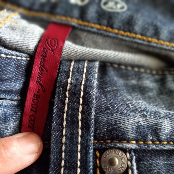 GUESS Jeans - Picture 2 of 10